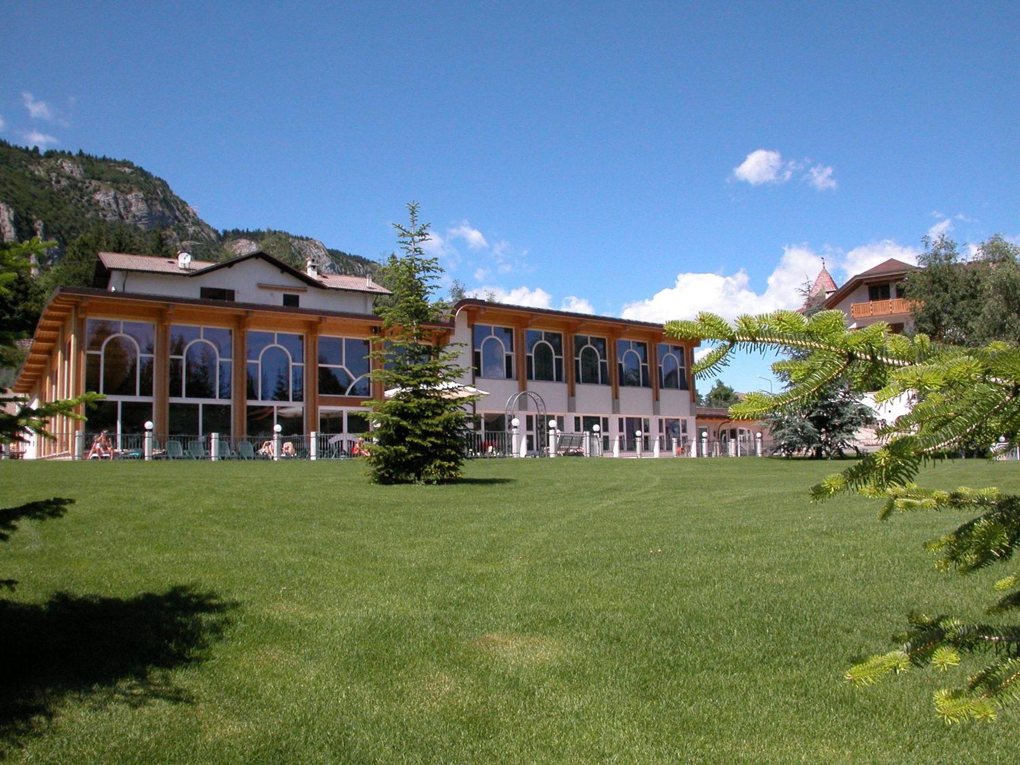 Hotel Belvedere Srl Fai della Paganella Eksteriør billede