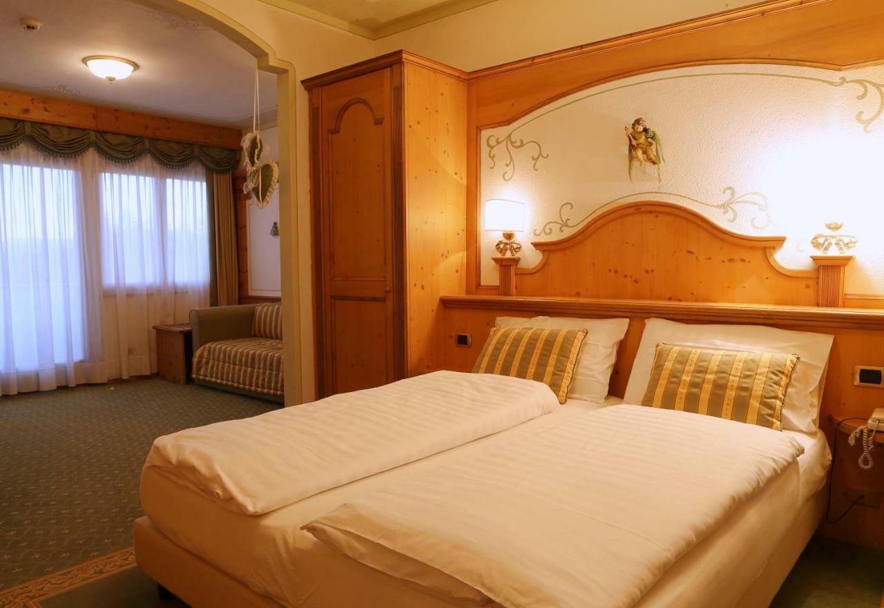 Hotel Belvedere Srl Fai della Paganella Eksteriør billede